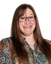 Nikki Robertson headshot